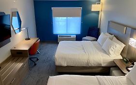 Holiday Inn Express Plymouth By Ihg